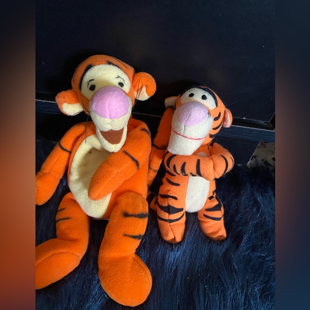 Disney Orange and Cream Tigger Plush Duo